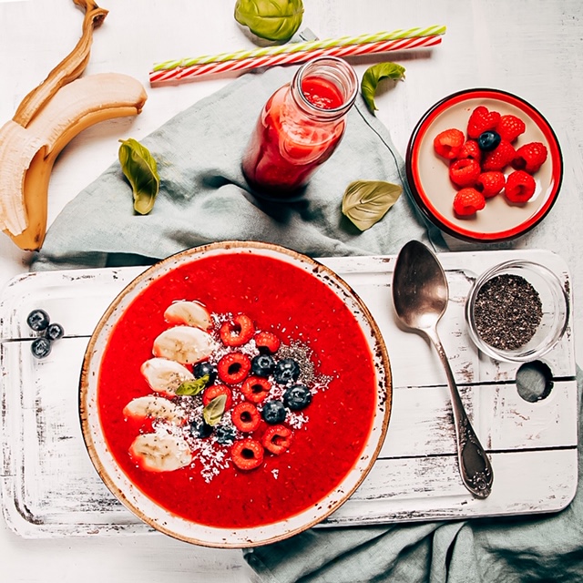 Foodblog Lucyliveable - Very Berry Smoothie Bowl